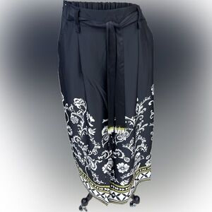 Black and White Floral pant with beaded belt